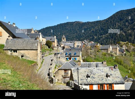 Aulon hi-res stock photography and images - Alamy