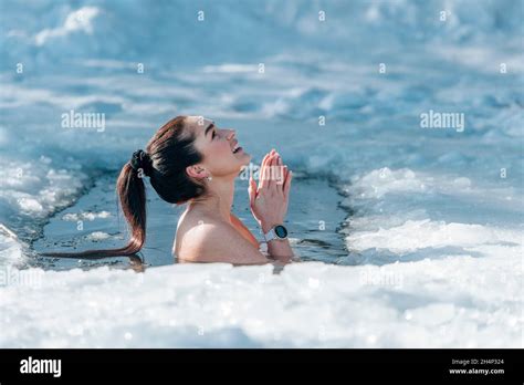 Frozen Woman Bikini Hi Res Stock Photography And Images Alamy