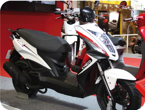 Kymco dévoile son Agility RS Naked 50 2T