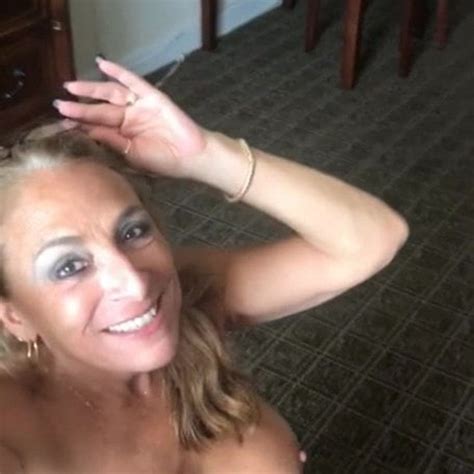 Mature Hotwifes Know How To Free New Free Tube HD Porn XHamster