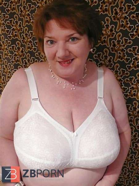 Chris G White Girdle ZB Porn