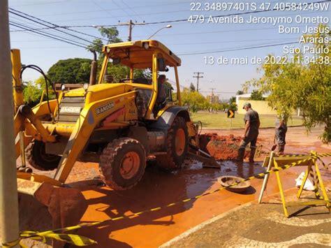 Município de Araras Saema realiza reparo em rede de esgoto na Avenida