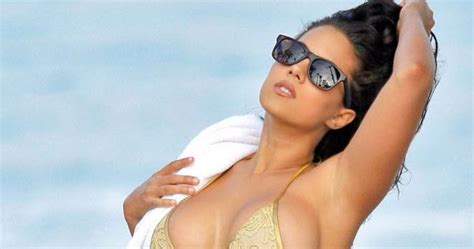 Kristen Live Water Bikini Photoshoot In Malibu