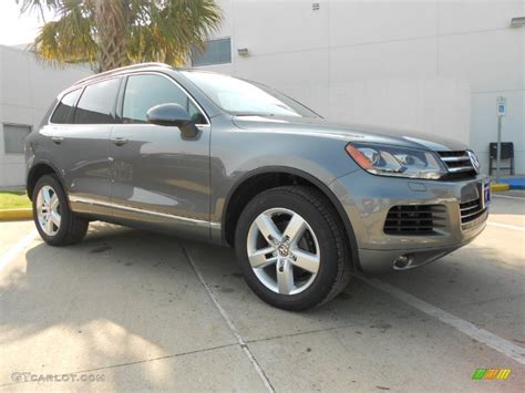 2012 Dark Flint Metallic Volkswagen Touareg VR6 FSI Lux 4XMotion