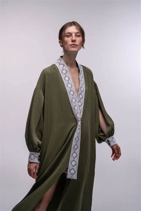 Роскошный халат для дома от COSHENE | Одежда, Роскошь, Кружево