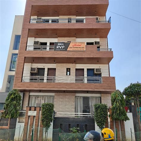 raj vansh palace gurugram