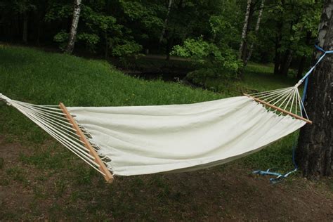 Закрытый гамак для дачи - 93 фото