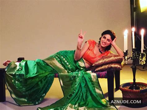 Sapna Pabbi Hot Pics Collection Aznude