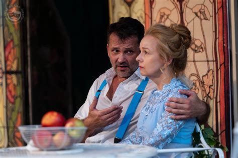 W Allen J Fischer Sex noci svätojánskej Mestské divadlo Trenčín