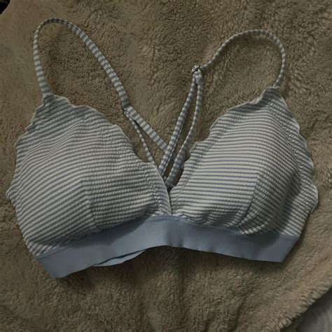 H M Women S Blue And White Bikini And Tankini Tops Depop