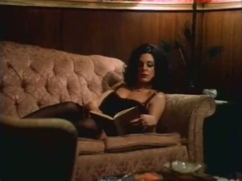 Horny Vintage Prostitute Gives Professional Blowjob To One Client YourLust