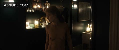 A PRIVATE WAR NUDE SCENES AZNude