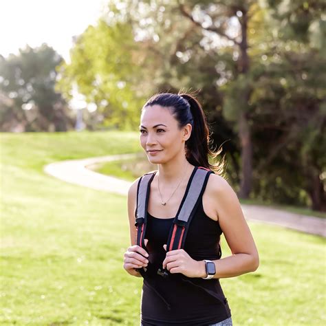 What Not To Do if You Have a Wart, Dermatologists Explain - Parade