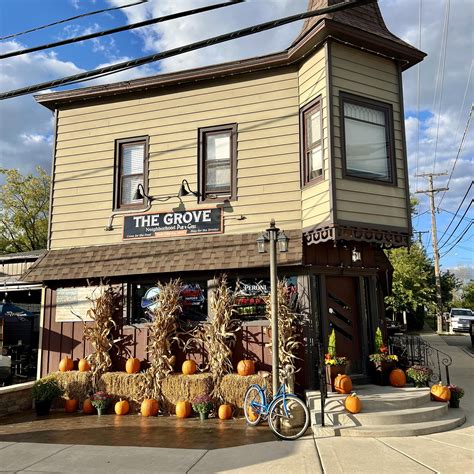 The Grove Pub & Grill | Spring Grove IL