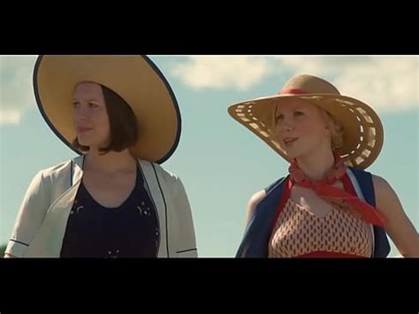 Ulla Vejby Badehotellet S03E01 2015 XVIDEOS