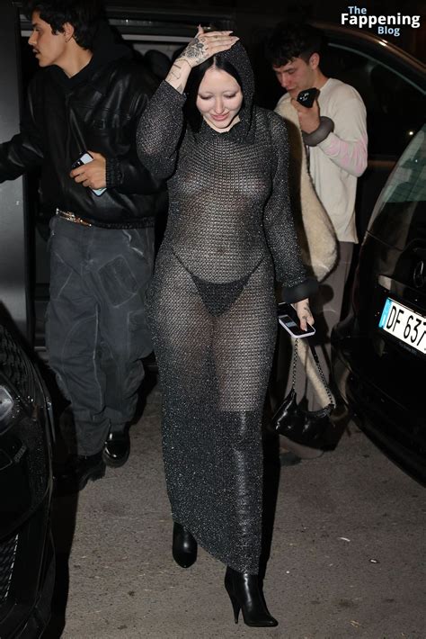Noah Cyrus Flashes Her Nude Tits In Milan Photos Thefappening