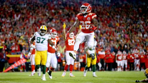 Photo Gallery: Chiefs vs. Packers Game Action