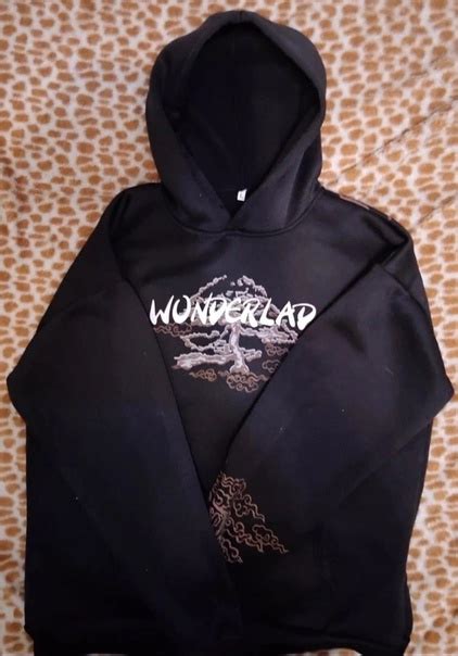 Кофта,носил пару раз Размер:L Цена:850₽ Джинсы ТВОЕ,отличное состояние ...