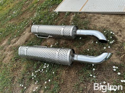 Truck Tractor Chrome Exhaust Stacks Bigiron Auctions