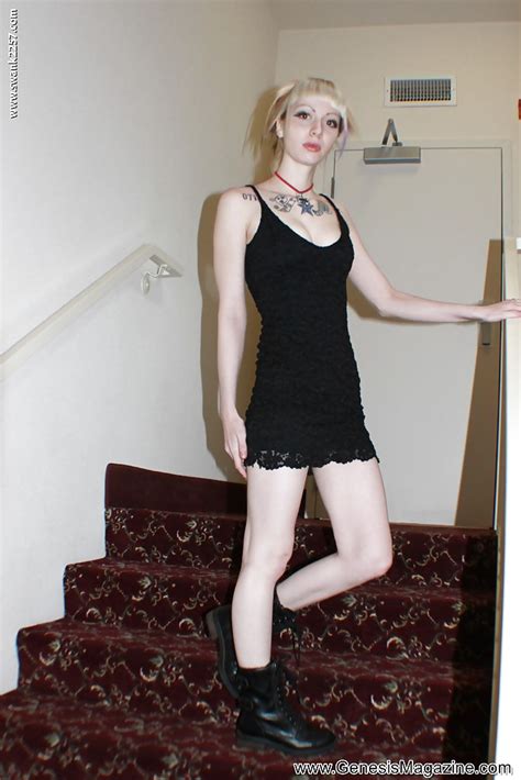 Nude Sexy Dress XXX Dessert Picture