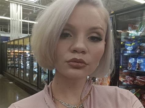 Cherie Bell Cam Model Free Live Sex Show Chat Stripchat