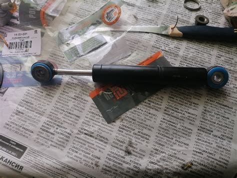 Амортизатор натяжителя ремня A 111 200 04 14 — Mercedes-Benz E-Class ...