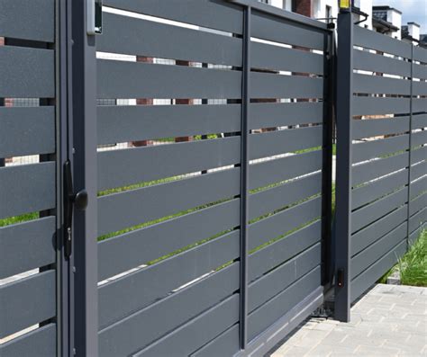 Metal Fence Panel Installation Service - MetalFence.org