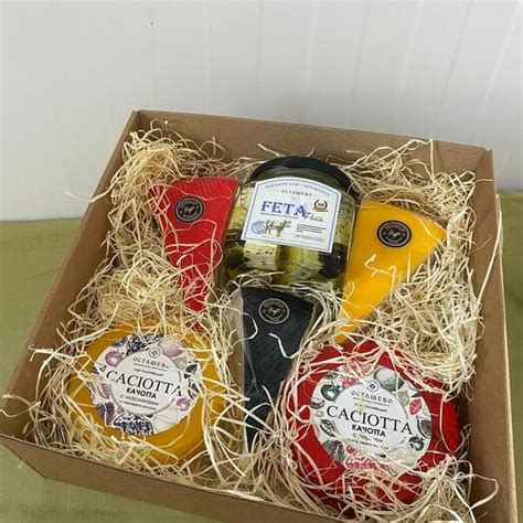 CHEESE BOX. Подарочный набор "Мини ассорти" 6 видов сыра/1,6 кг ...