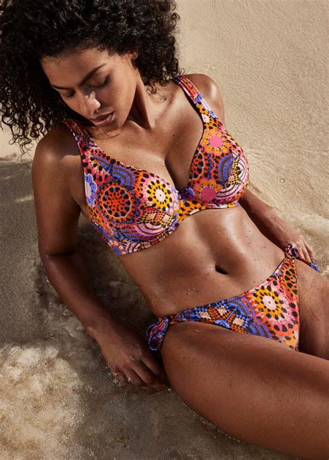 Plavky vrchní díl FREYA SWIM SANTIAGO NIGHTS UW HIGH APEX BIKINI TOP MULTI Caresse BraExpert