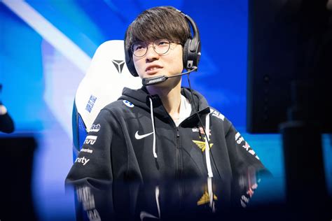 LoL: Faker Forgets To Take Smite – And Still Wins The Game