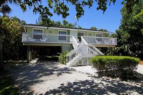 Pet Friendly Accommodations Sanibel Island Florida - Pet Spare