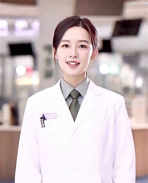 Top Di N Vi N Hot Nh T Cbiz Qu N M Ti U Chi N L I V Ng M T