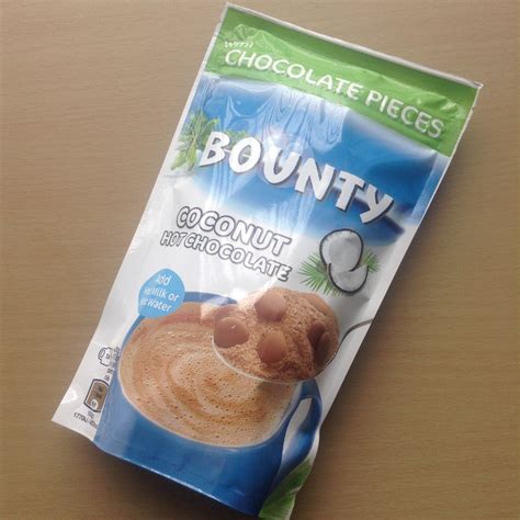Bounty Coconut Hot Chocolate With Chocolate Pieces Review