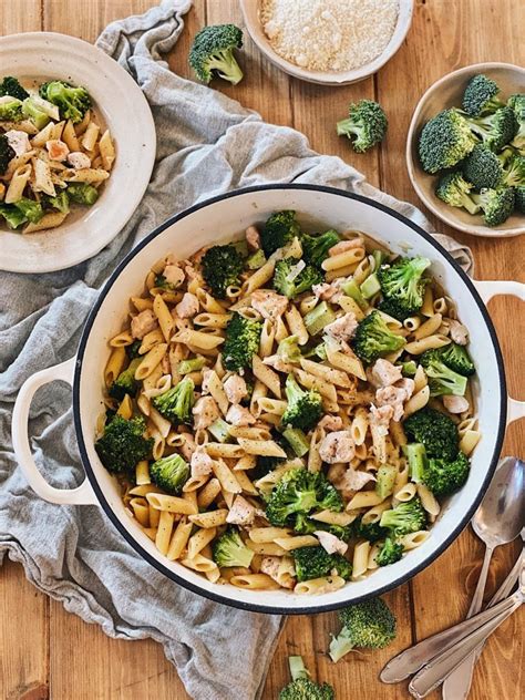 One Pot Pasta Cremige Parmesan Hähnchen Brokkoli Pasta