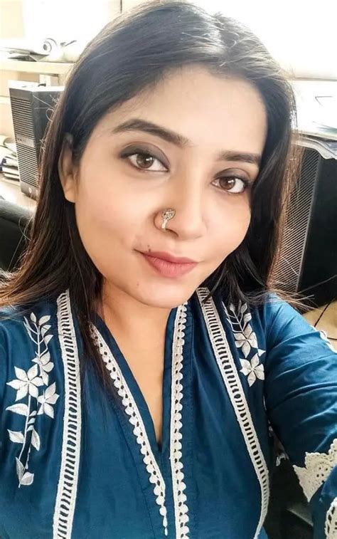 Friends Stepmom Is So Hot She Makes Me Fucking Drool I Wanna Rip Her Clothes Apart And Make