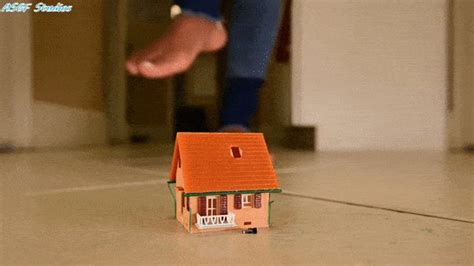 Amateur Soles Giantess And Footjobs EIG Big Fat BARE HEEL Focus MP4