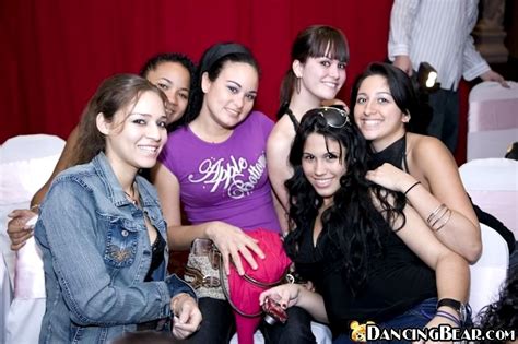 Babe Today Dancing Bear Dancingbear Model Superhero Public Blowjob Pornmd Mobile Porn Pics