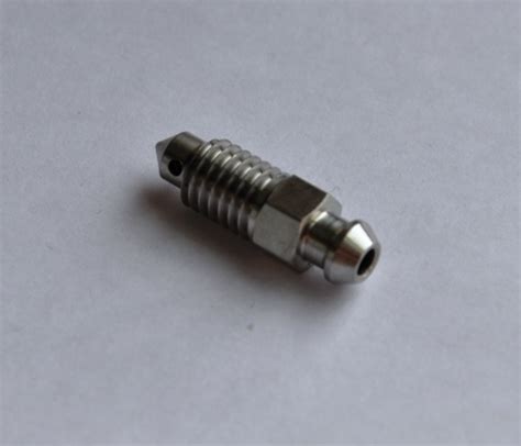 Pro-Bolt Штуцер из нержавейки М8х1.25 в тормозной суппорт, клапан для ...