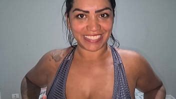 Pingando suor na academia e presenteando a minha calcinha suada e pés pós treino XVIDEOS