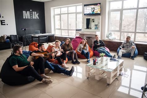 Арт-простір MILK - Амбітна пані