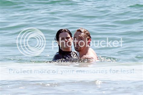 Celebrity Paparazzi Bikini Neve Campbell