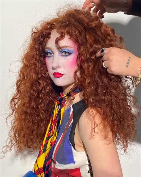 conheca chappell roan  drag queen  domina  cena  seus  de