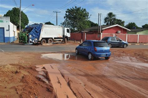 Obra inacabada causa transtornos e acidentes de trânsito Folh BV