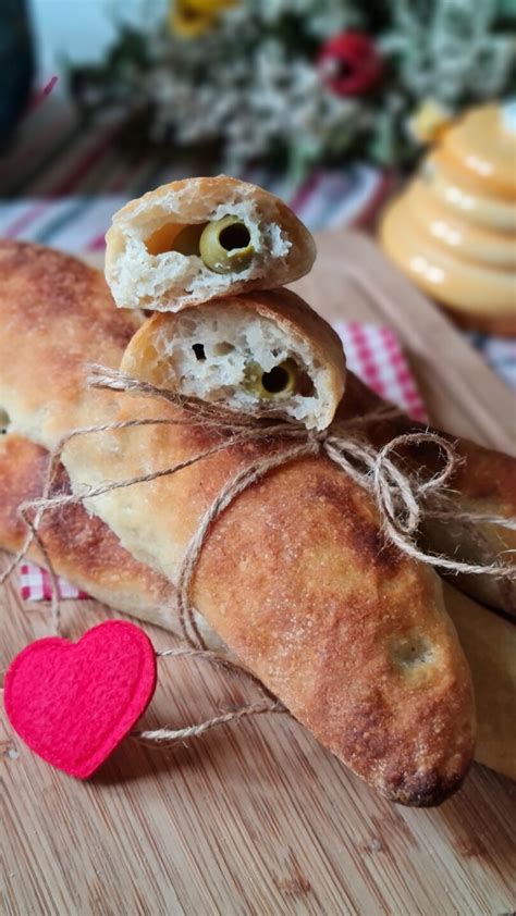 Baguette Con Olive Verdi Con Lievito Madre Sfizi Delizie Di Paola