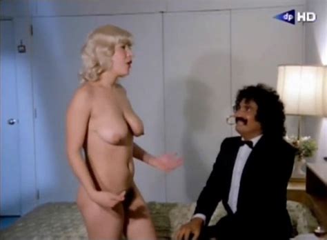 Naked Doris Pavel In Las Perfumadas