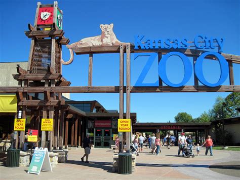 Zoo Entrance - ZooChat