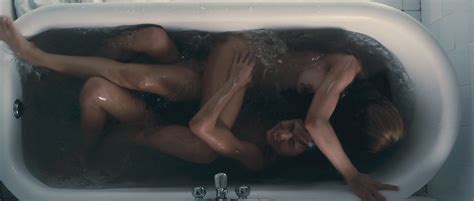 Naked Elena Anaya In Room In Rome