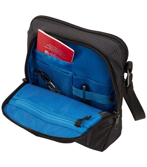 Сумка через плечо Thule Crossover 2 Crossbody Tote (C2CT110BLK)