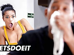 Horny Hostel Page 2 Porn Tube Videos At YouJizz