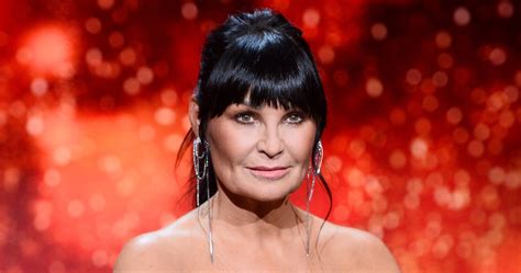 Iwona Pavlović kusi w samym bikini Jak Pamela Anderson ze Słonecznego patrolu pomponik pl